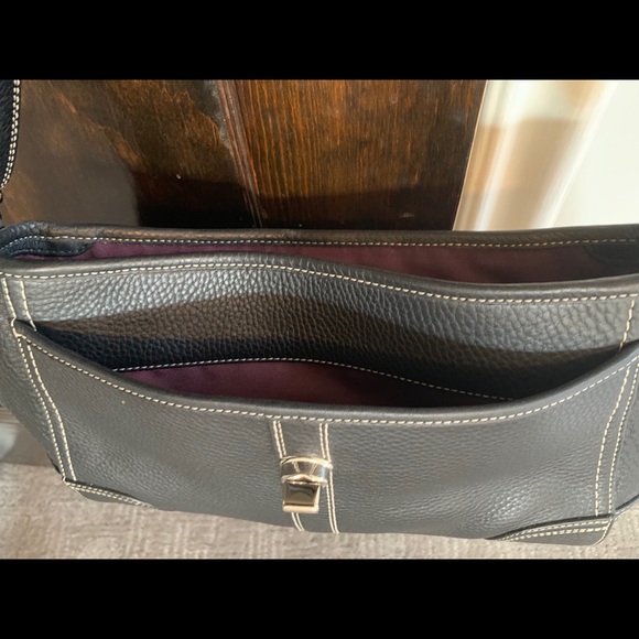 NWOT Coach black leather purse w/silver hardware - Picture 5 of 7